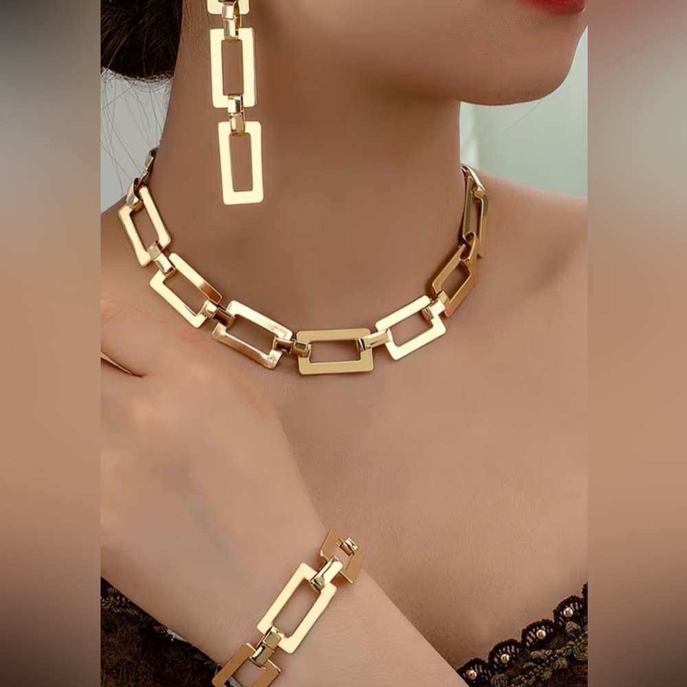 Gold Geometric Jewelry Set